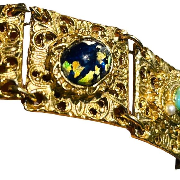 Vintage Goldtone Confetti Lucite Cabochon Panel Bracelet - Picture 3 of 16